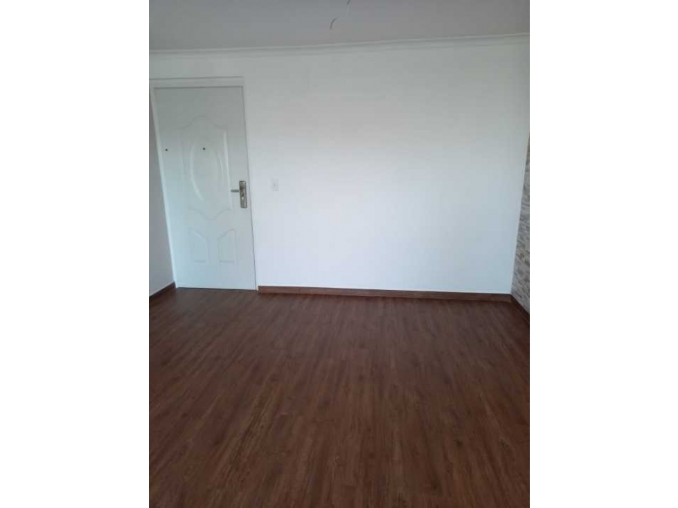 VENTA APARTAMENTO REMODELADO PH TERRAZAS DE MIRAFLORES 3 RECAMARAS — foto 3