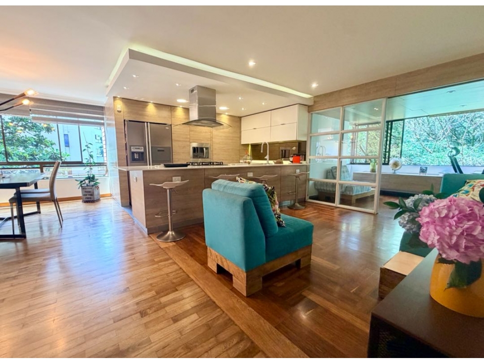 Venta apartamento remodelado Poblado sector San Giorgio — foto 3
