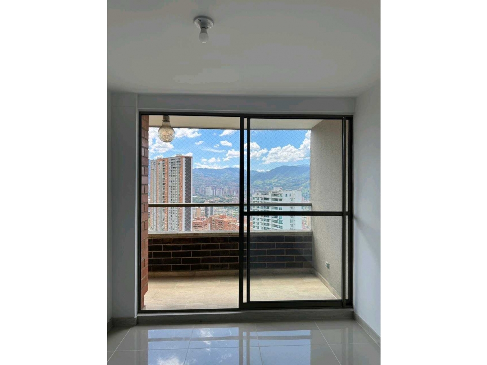 VENTA APARTAMENTO SABANETA LAS LOMITAS VISTA ESPECTACULAR UNIDAD COMPL — foto 5