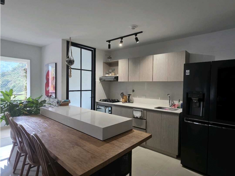 VENTA APARTAMENTO SABANETA MODERNO PARTE PLANA EN UNIDAD COMPLETA — foto 3