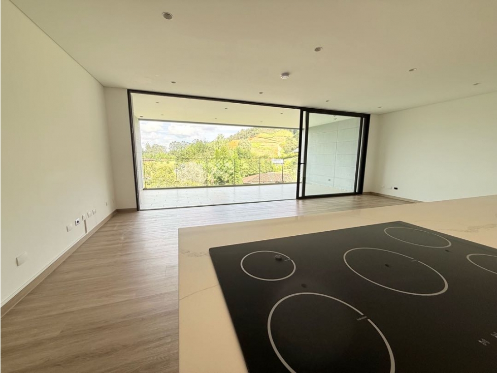 Venta Apartamento Sajonia Rionegro 127 Mts2 SILENCIOSO — foto 3