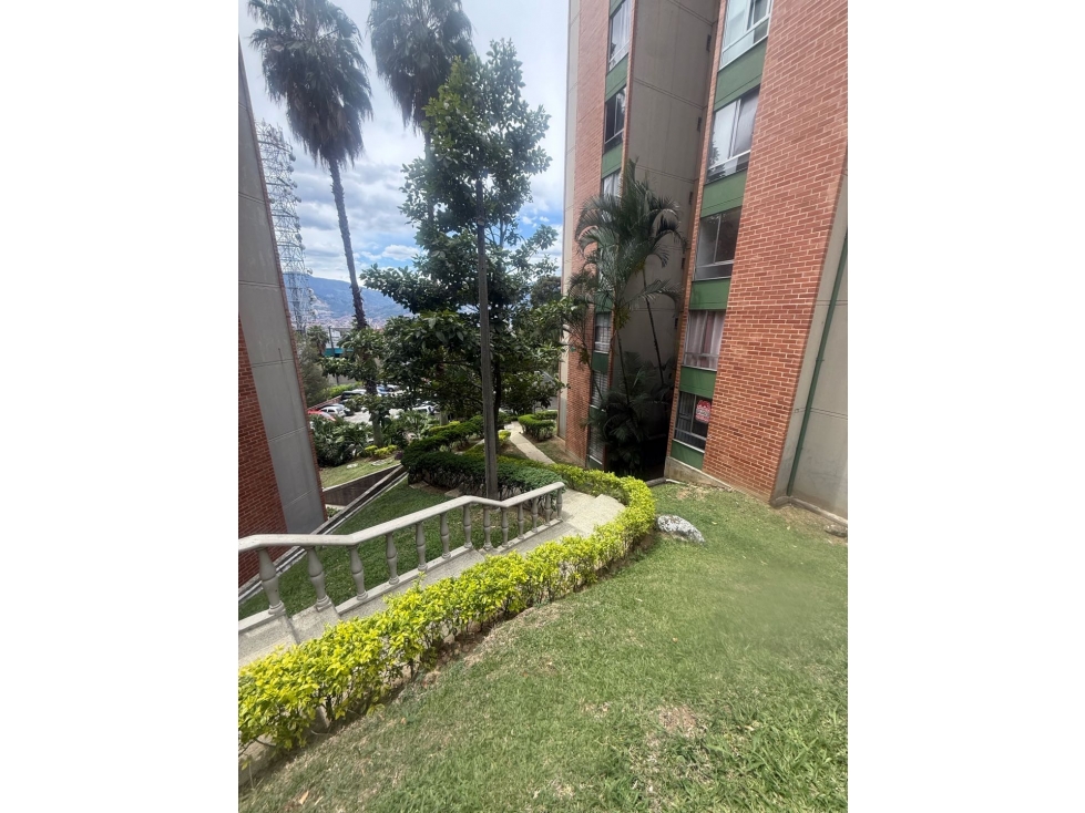 VENTA APARTAMENTO SAN DIEGO VÍA LOMA DEL INDIO — foto 2