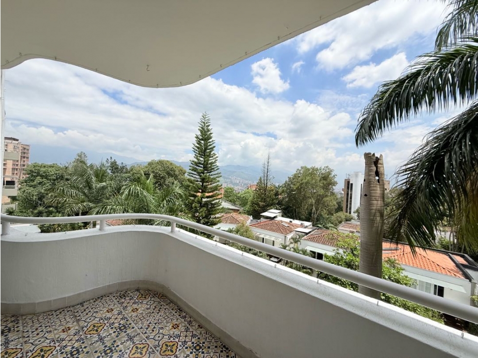 Venta Apartamento San Lucas Medellín 149 M2 amplio balcón — foto 2