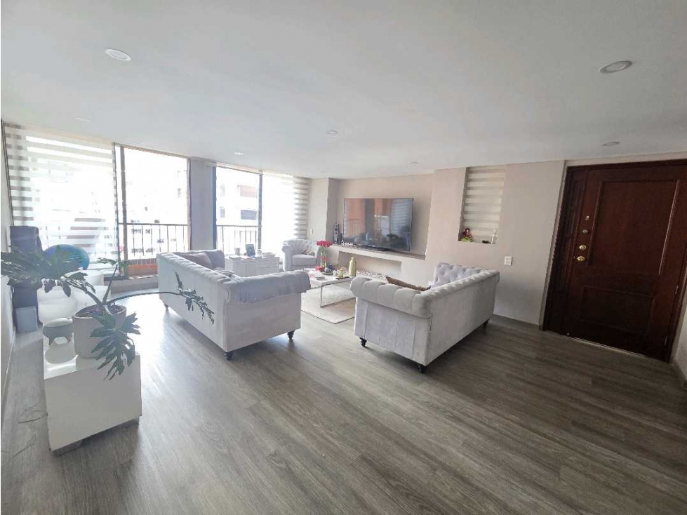 VENTA APARTAMENTO SANTA BARBARA 163M2 3 HAB CON BAÑ + ESTUDIO $1.300M — foto 2