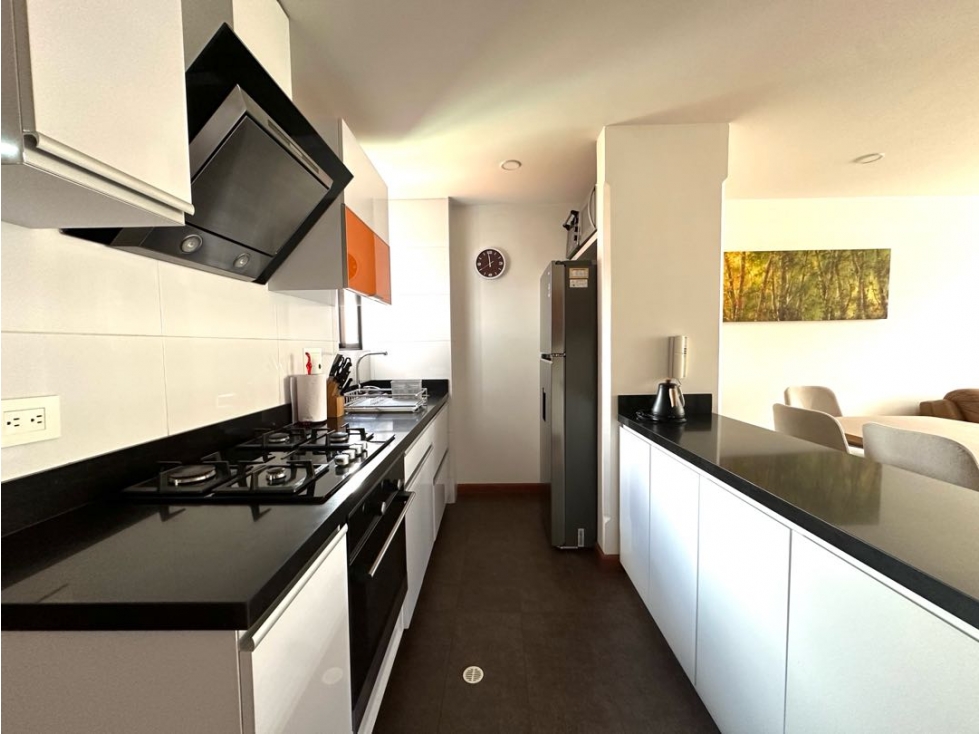 Venta apartamento Santa Bárbara 88mts 2 habs más estudio Bogotá — foto 4