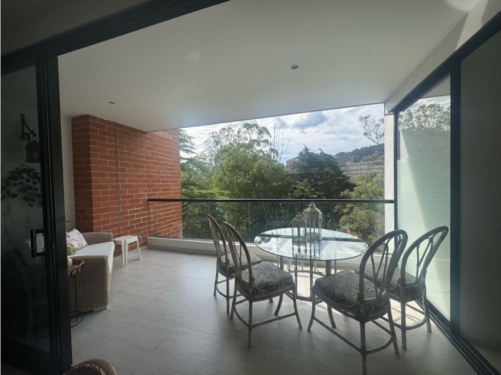 Venta apartamento Poblado sector Las Lomas II, cerca del Ces