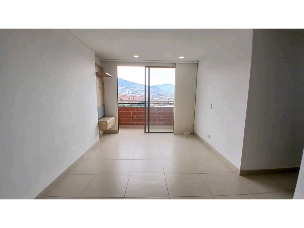 Venta apartamento sector loma de los bernnal