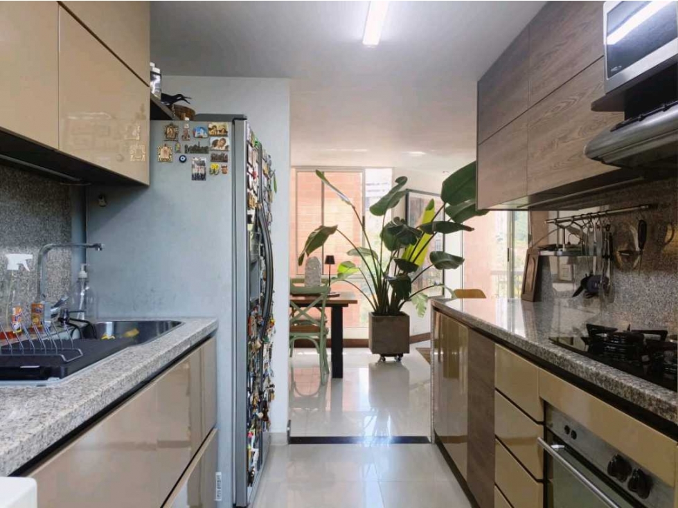 Venta apartamento sector loma de los Bernal parte baja