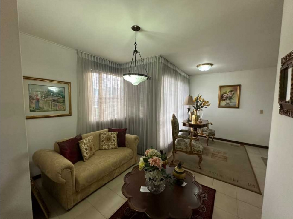 Venta apartamento Suramericana un clásico en excelente estado — foto 3