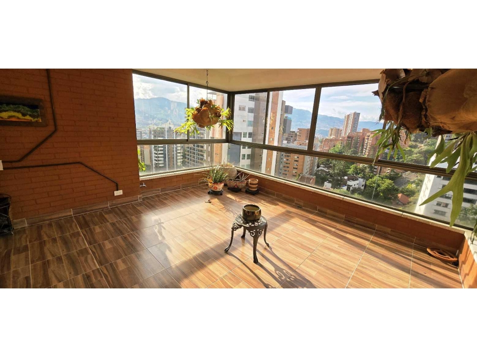 VENTA APARTAMENTO TRADICIONAL 320 M2 CASTROPOL EL POBLADO CON VISTA