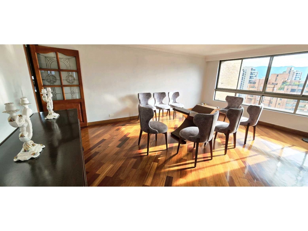 VENTA APARTAMENTO TRADICIONAL 320 M2 CASTROPOL EL POBLADO CON VISTA — foto 4