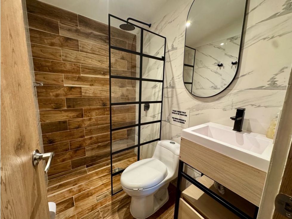 VENTA APARTAMENTO USO COMERCIAL EL LA 10 AV EL POBLADO — foto 3