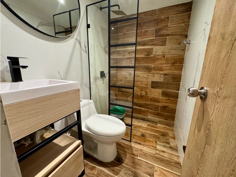 VENTA APARTAMENTO USO COMERCIAL EL LA 10 AV EL POBLADO — foto 4