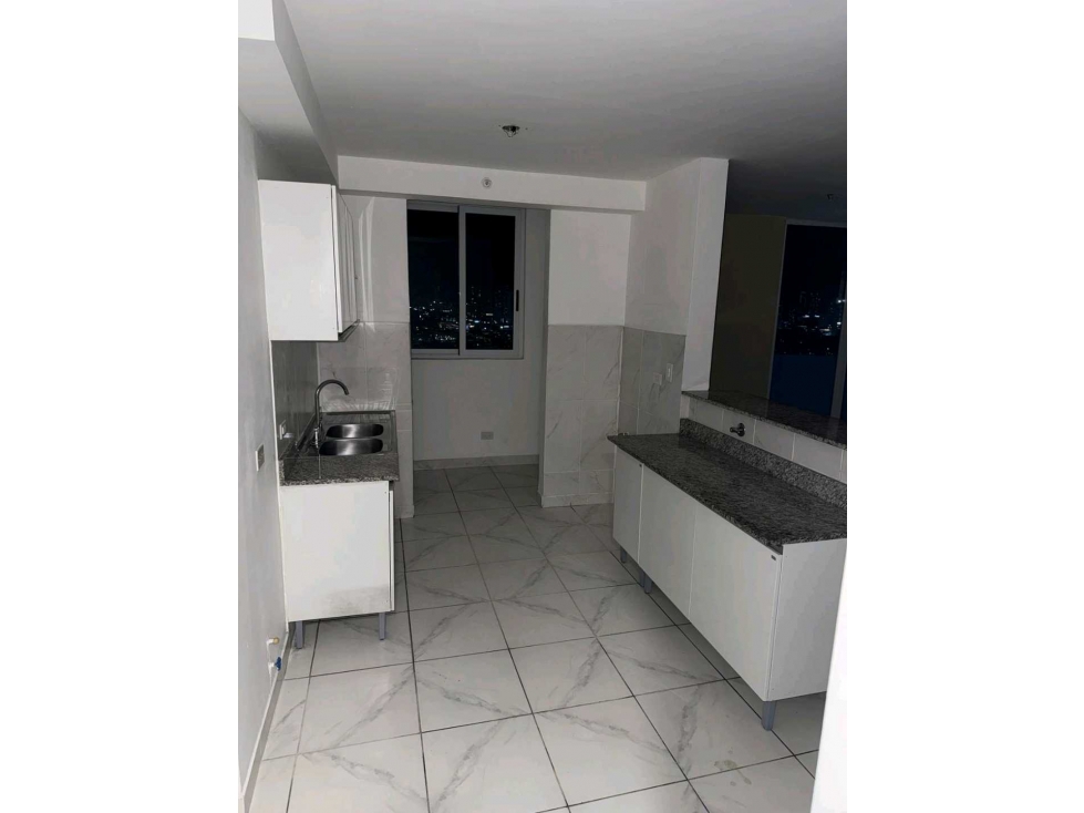 VENTA APARTAMENTO VIA ESPAÑA PISO ALTO CON BALCON PH MILLENIALS — foto 5