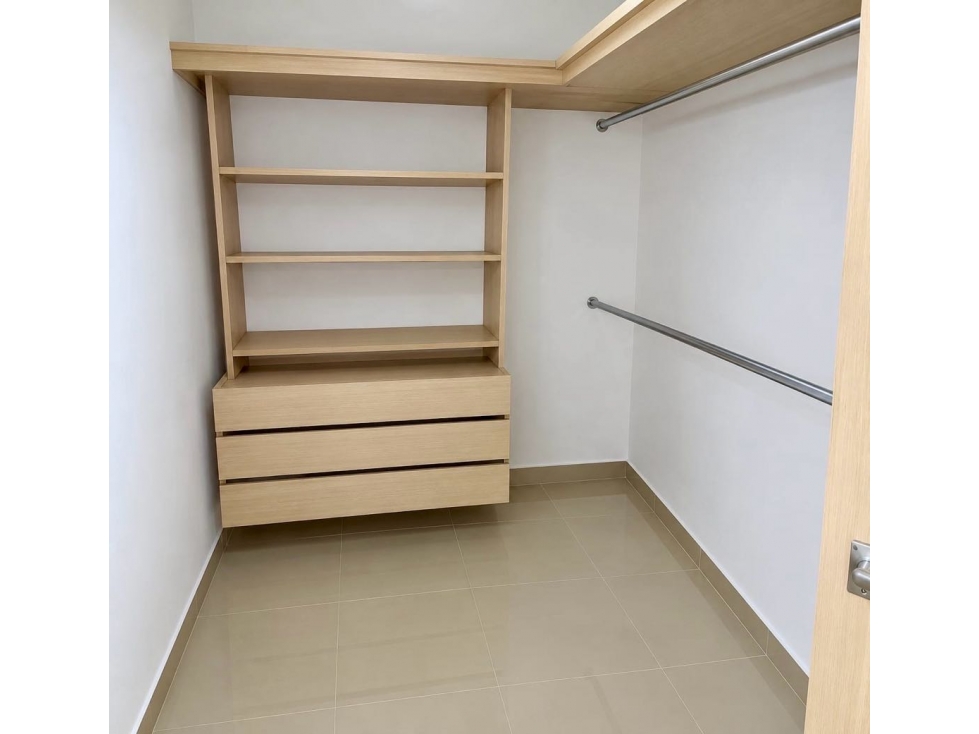 VENTA APARTAMENTO VISTA AL MAR EDIFICIO MARSELLA CRESPO CARTAGENA — foto 4