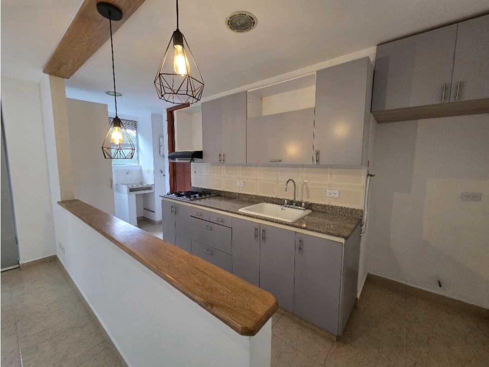 Venta Apartamento Zuñiga Envigado 93.4m2 Porteria 24/7 — foto 2