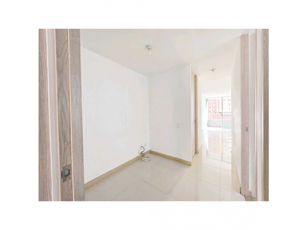 Venta Apartamento en Sabaneta parte plana cerca a estación La Estrella — foto 3