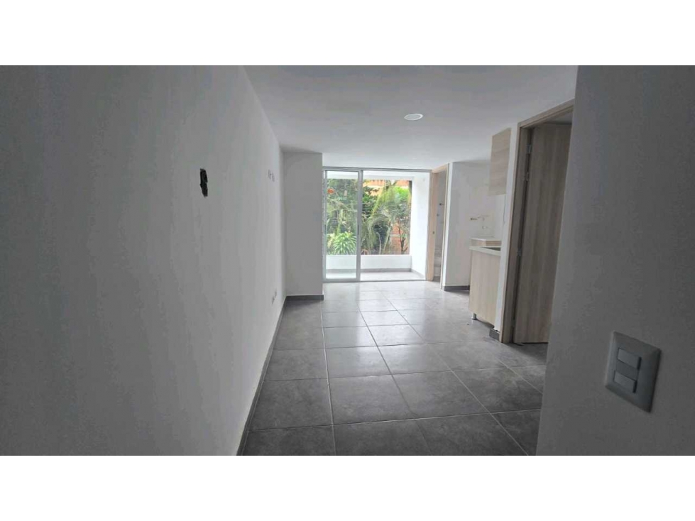 VENTA APARTAMENTOS EN SABANETA SECTOR ENTREAMIGOS PARA ESTRENAR — foto 2