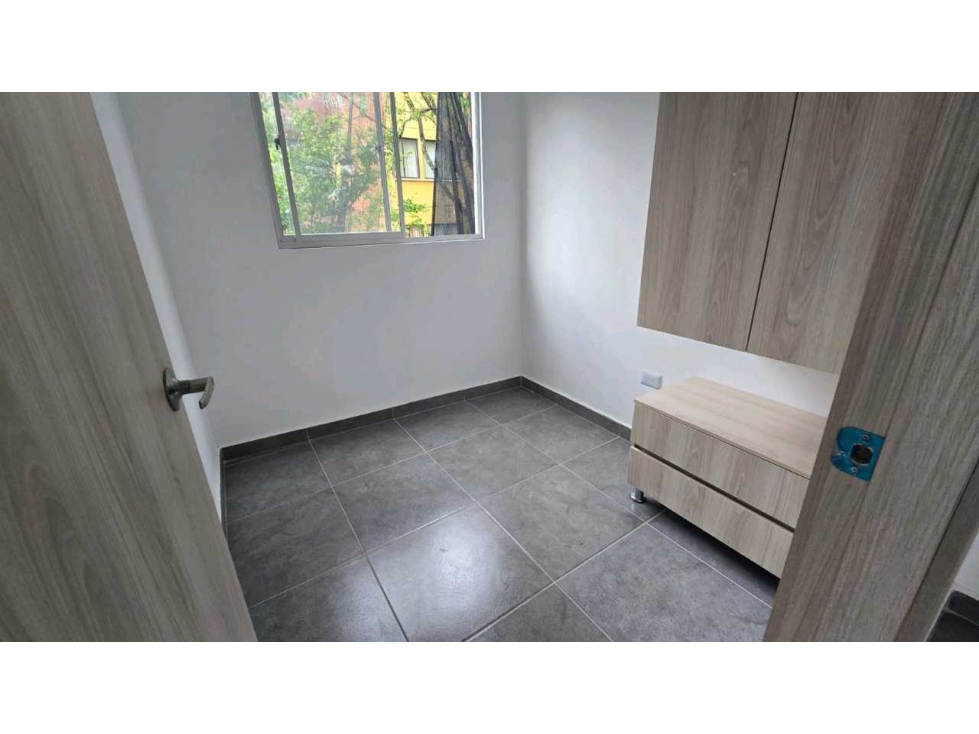 VENTA APARTAMENTOS EN SABANETA SECTOR ENTREAMIGOS PARA ESTRENAR — foto 3