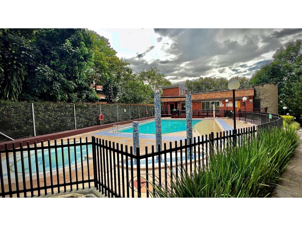 Venta Apartasuite Unidad Cerrada Las Palmas Medellin