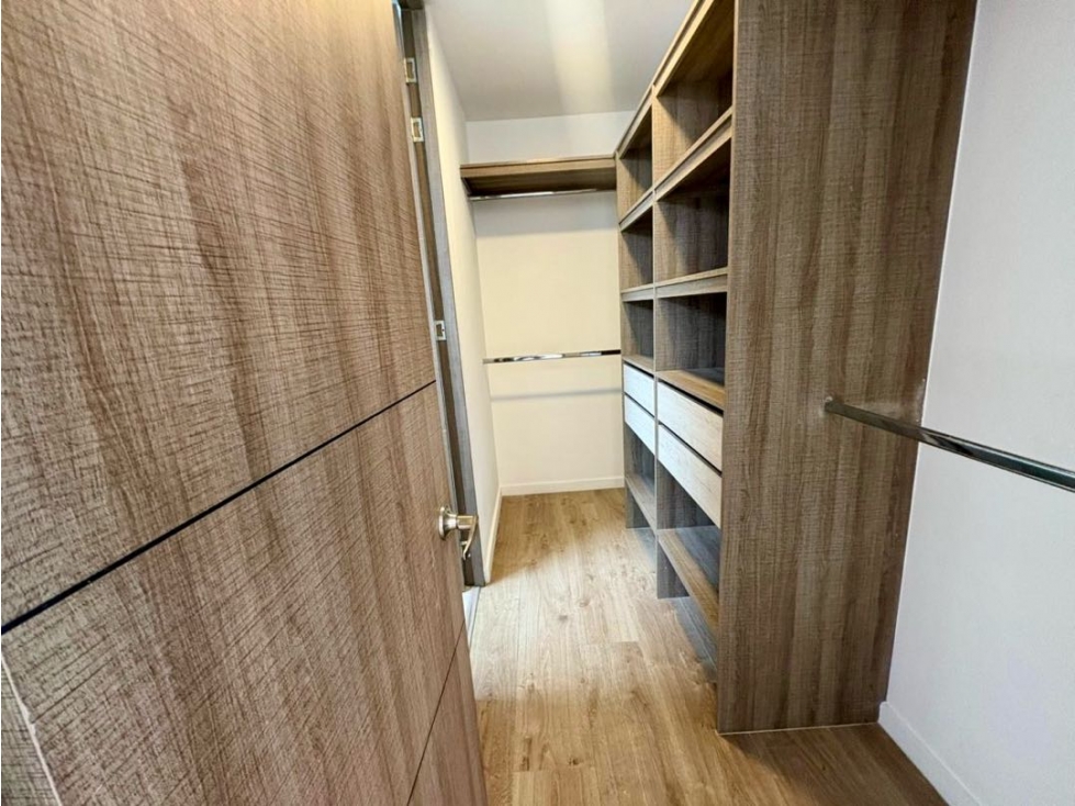 Venta - Apertamento de 205 m² en Envigado - Loma de las brujas — foto 5