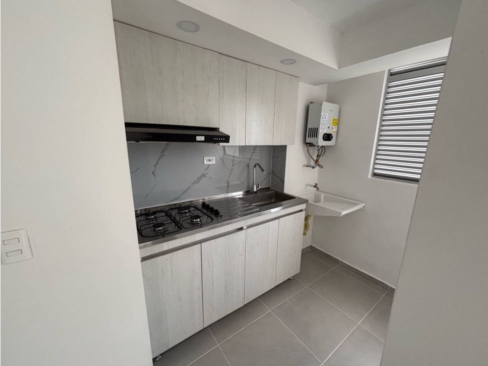 VENTA APARTAMENTO DE TRES HABITACIONES SECTOR LA GIRALDA DOSQUEBRADAS — foto 3