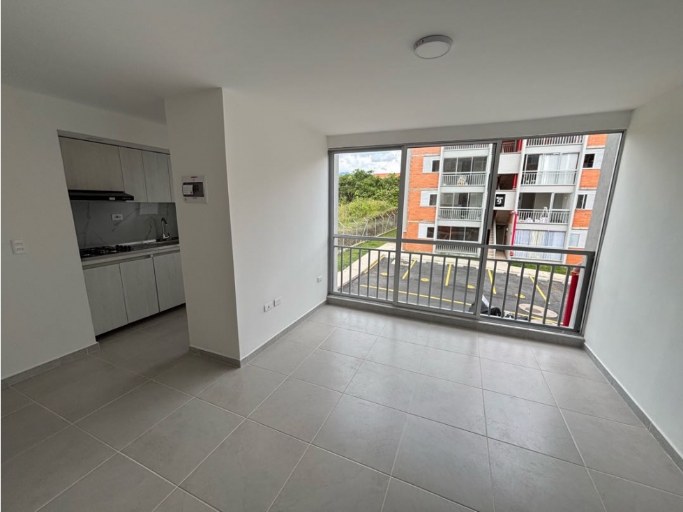 VENTA APARTAMENTO DE TRES HABITACIONES SECTOR LA GIRALDA DOSQUEBRADAS — foto 2