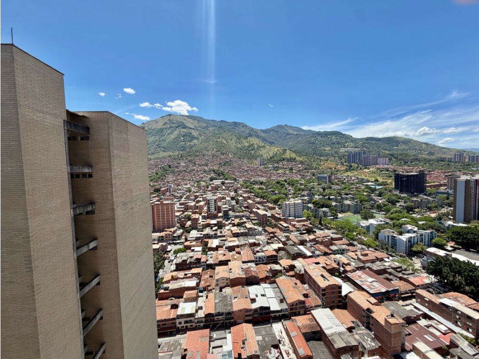 Venta apto Altea plaza / Frente del tránsito bello