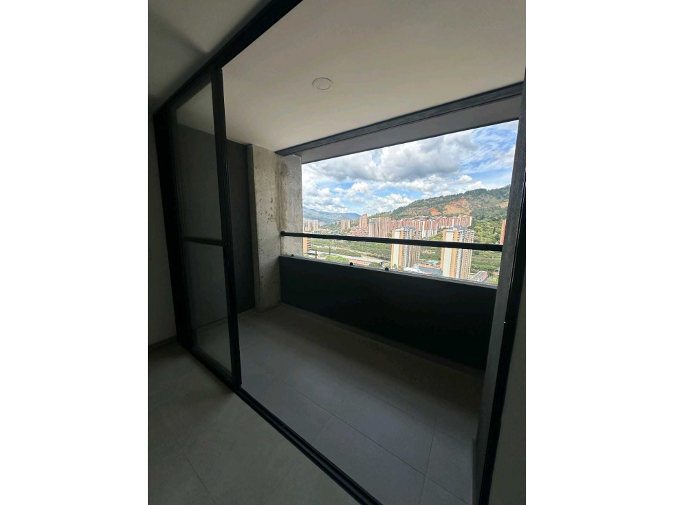 Venta Apto Bello Sector las Cabañas para estrenar