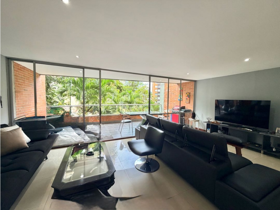 Venta Apto Benedictinos, primer piso de 163 m² que se siente casa! — foto 3