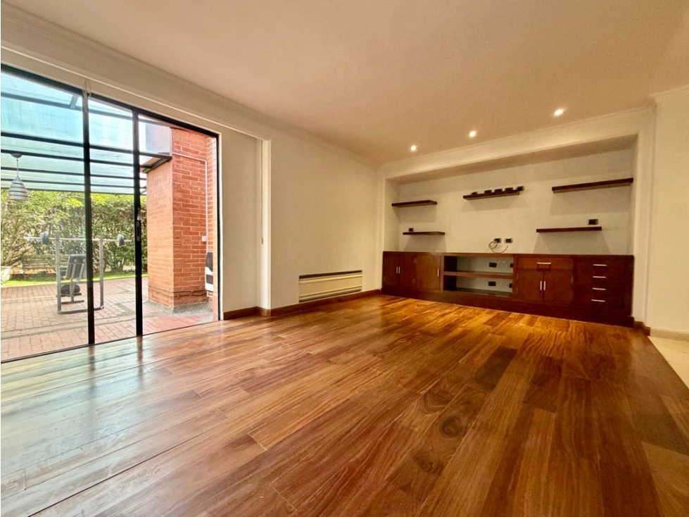 VENTA APTO BOSQUES DEL MARQUÉS