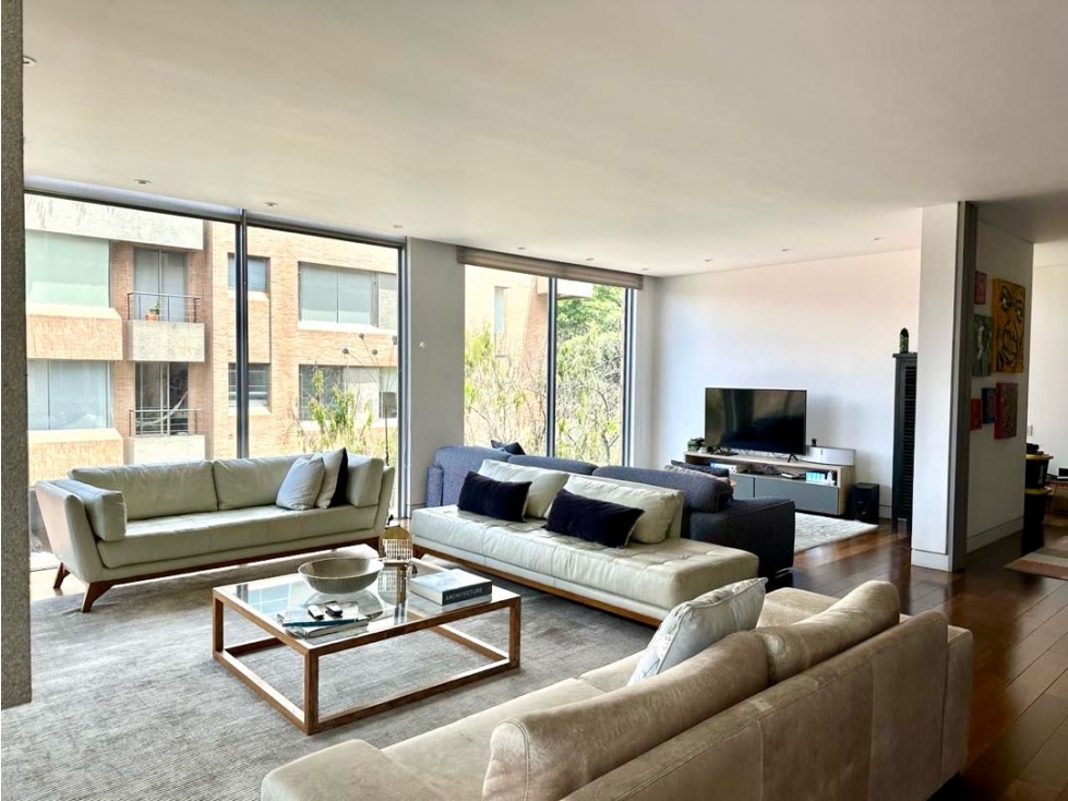 VENTA APTO CHICO RESERVADO CON BALCON