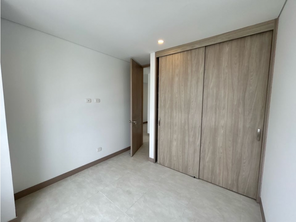 VENTA APTO CON HERMOSA VISTA A LA CIUDAD EN LA UNIDAD PORTUS 6 PISO — foto 6