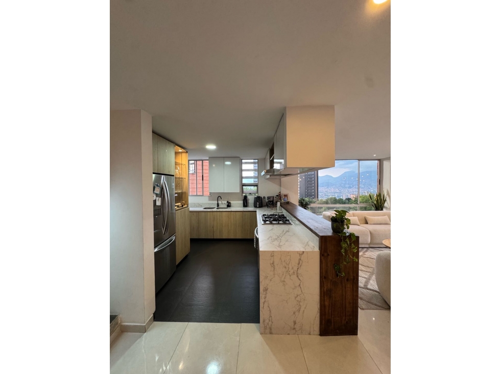Venta apto Duplex El Tesoro Poblado Medellín — foto 3