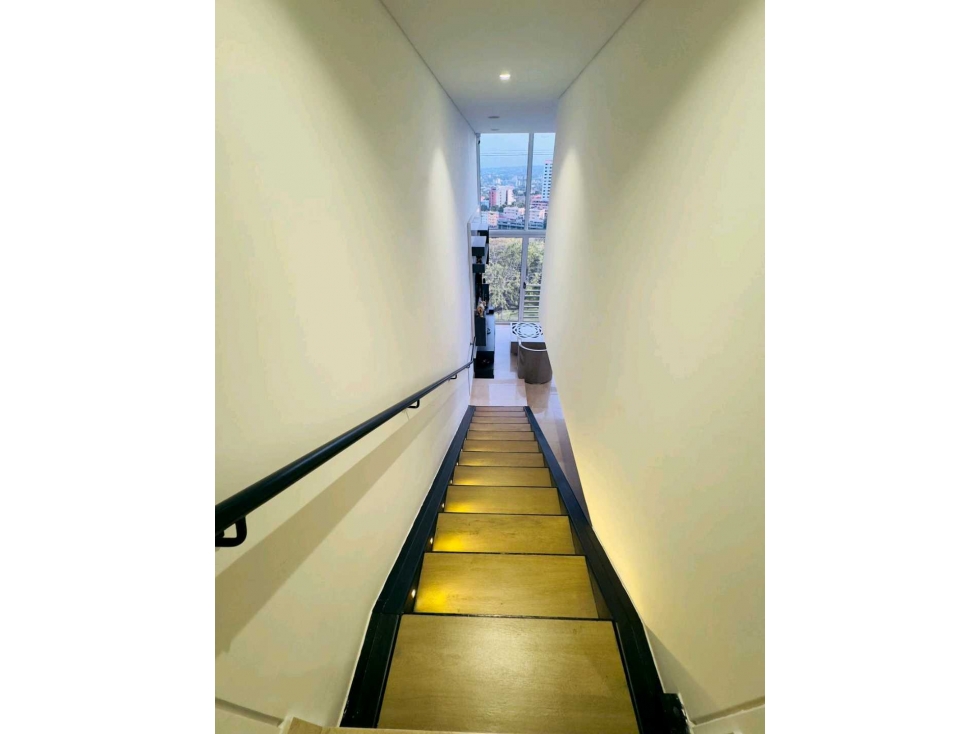 Venta Apto duplex en Bellavista Oeste cali