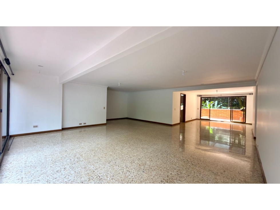 VENTA APTO EN CASTROPOL LISTO PARA REFORMAR CON TU ESTILO. — foto 5
