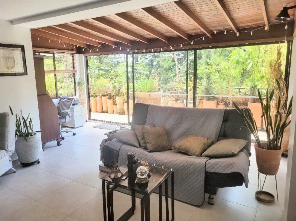 Venta apto en el Poblado, Oportunidad. Sector El Campestre