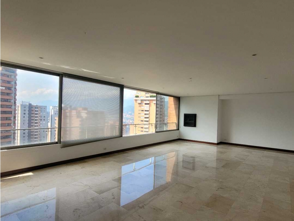 Venta Apto con vista hermosa en el Poblado/Tomatera.