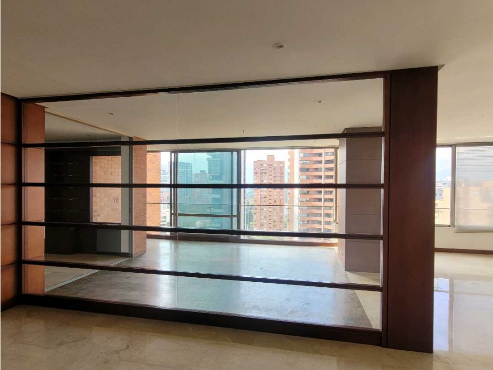 Venta Apto con vista hermosa en el Poblado/Tomatera. — foto 4