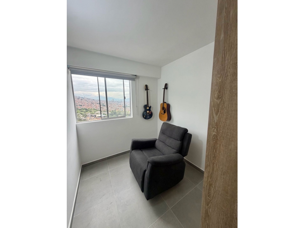 Venta apto madera nativa/ al frente de la estación madera — foto 3