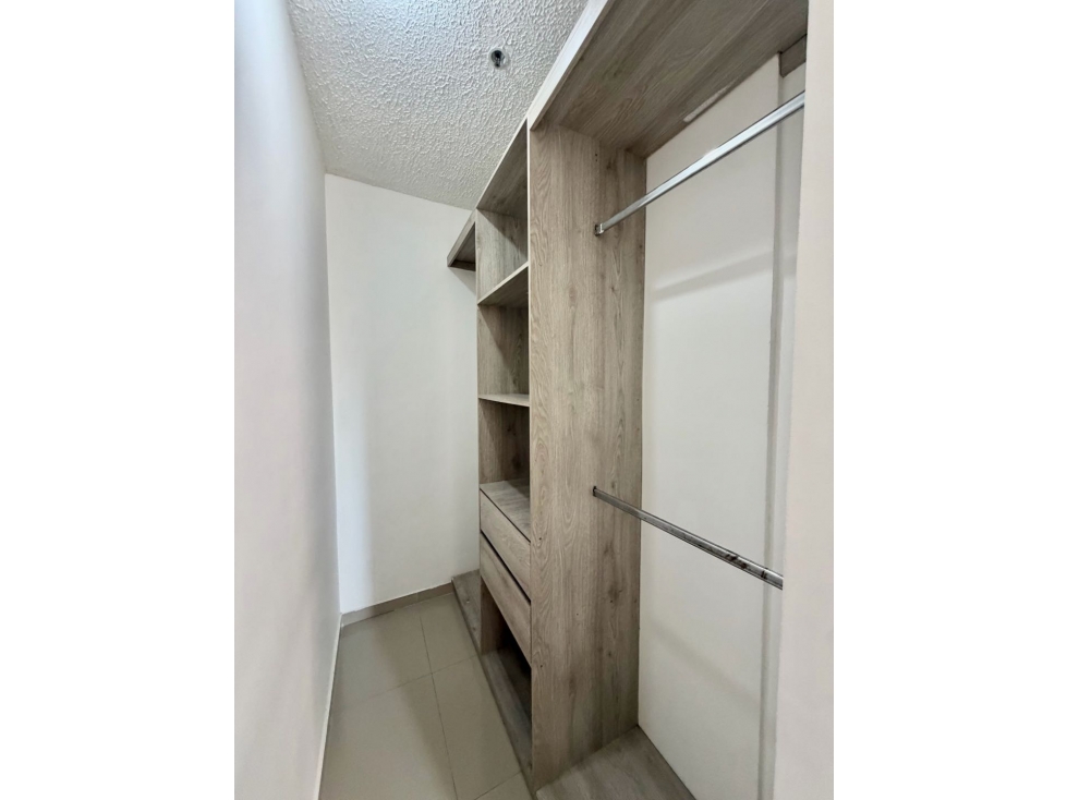 Venta apto Pueto nuevo / cerca a parque fabricato — foto 2