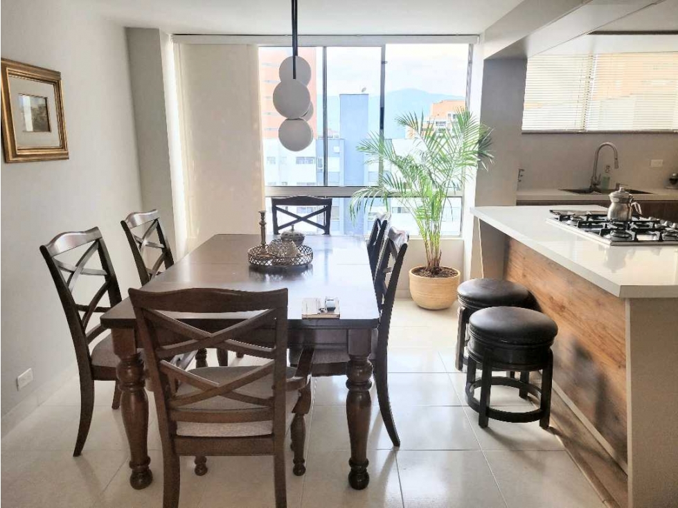 Venta Apto remodelado en el Poblado Balsos cerca de todo — foto 2