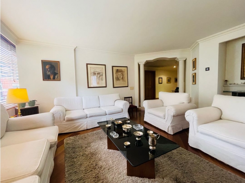 VENTA APTO ROSALES BOGOTÁ REMODELAR