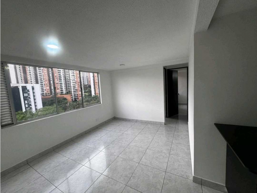 Venta apto sector exclusivo Belen loma de los Bernal