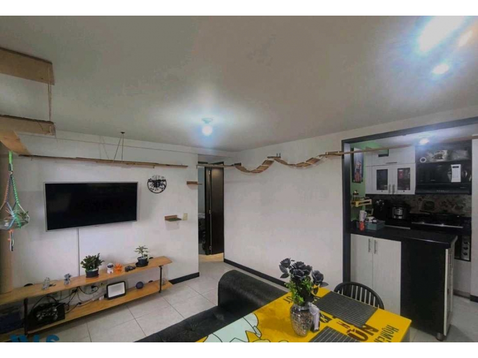 Venta apto sector exclusivo Belen Loma de los Bernal