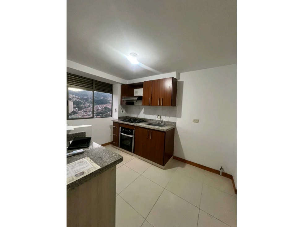VENTA APTO SECTOR LOMA DE LOS BERNAL PARTE BAJA — foto 5