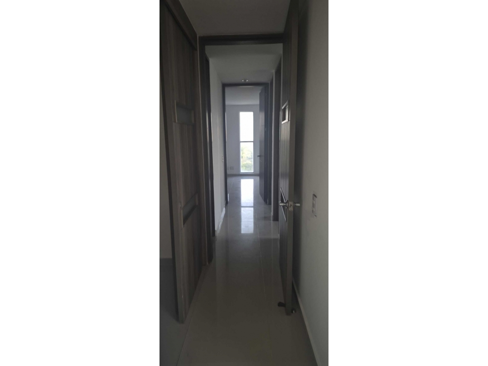 VENTA APTO TORRE DE CADIZ 96 MTS PISO ALTO — foto 5