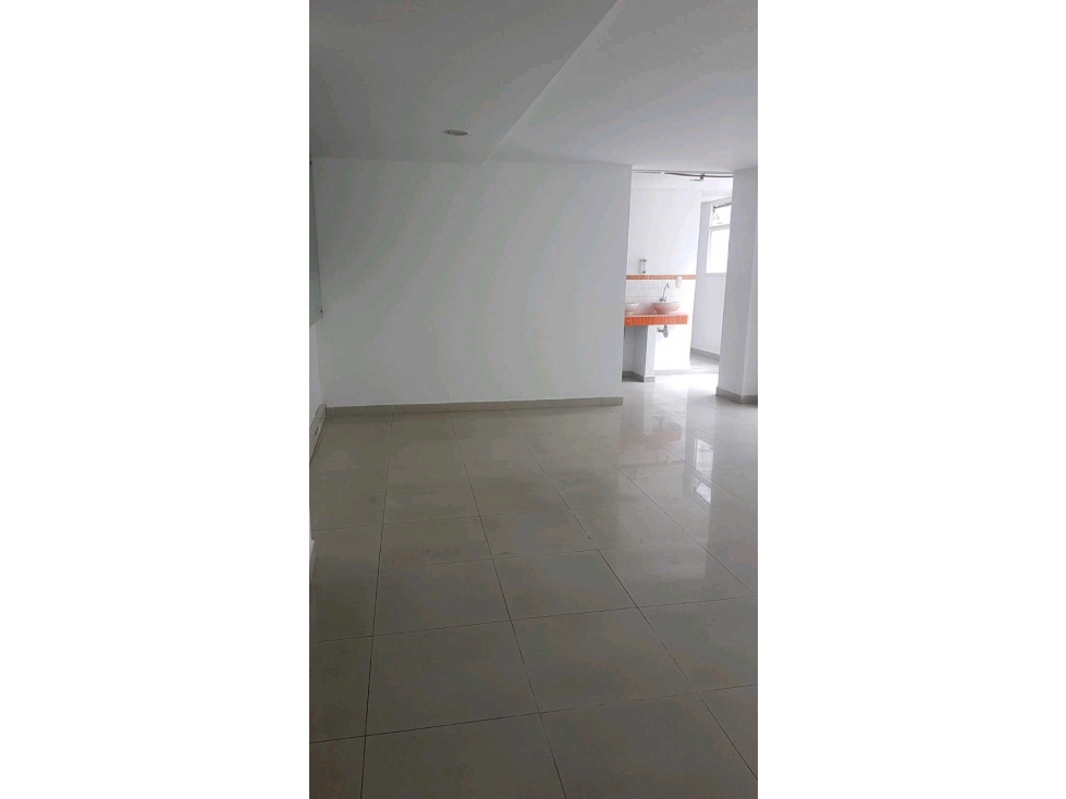 VENTA APTO/OFICINA PISO 3 EDIFICIO CONCORDE, B.CHICO NORTE BOGOTA (JH) — foto 3