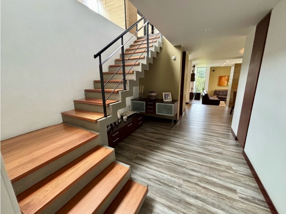 Venta. Arboretto. La Calera. 320mts. 3 habs. Lindo jardín! — foto 2