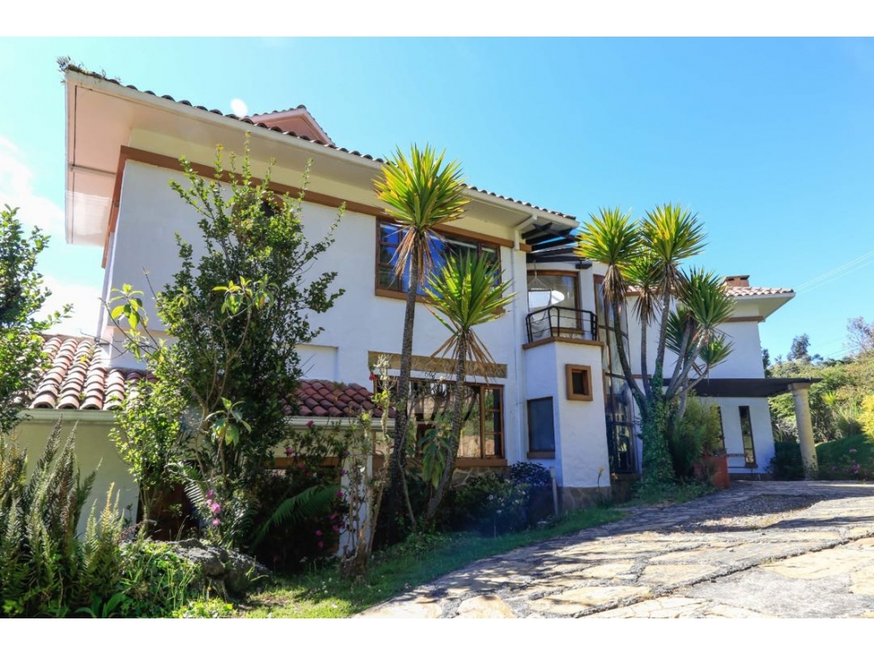 VENTA o ARRIENDO CASA 500m2 + 2389m2 TERRENO CAMPESTRE LA CALERA - 1